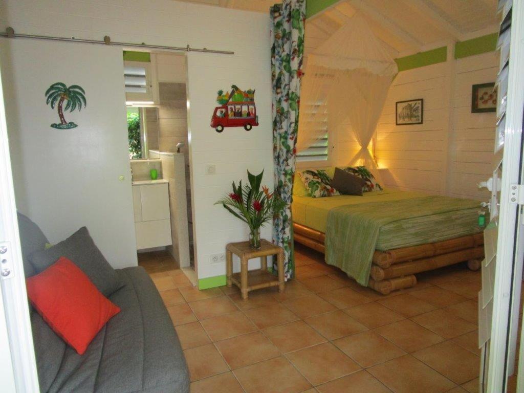 Les 3 Epices Apartment Le Gosier  Bagian luar foto
