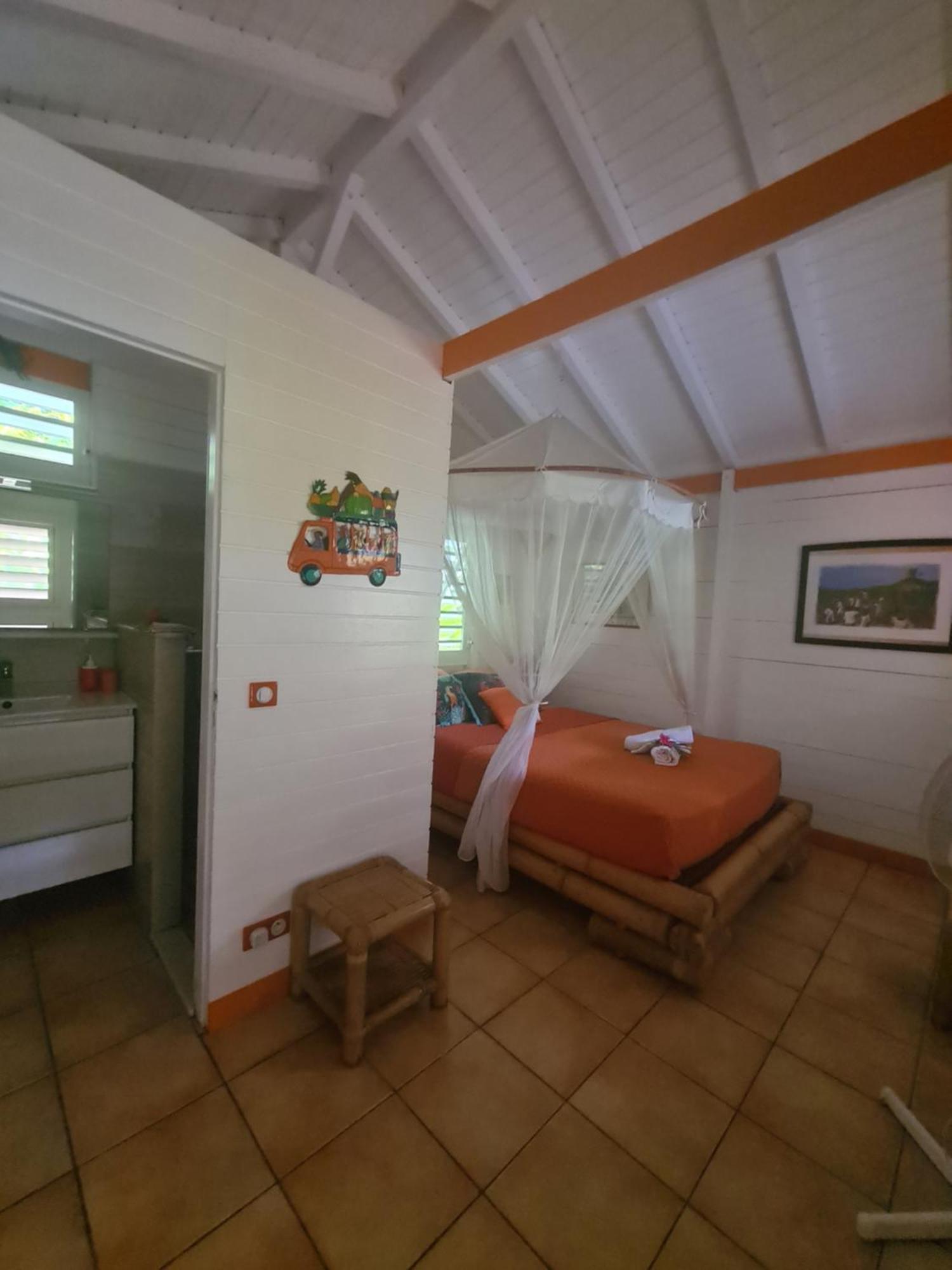 Les 3 Epices Apartment Le Gosier  Bagian luar foto